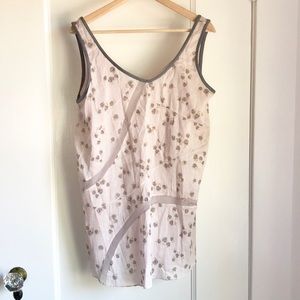NWT ELIZABETH AND JAMES Top with Rose and Mesh
